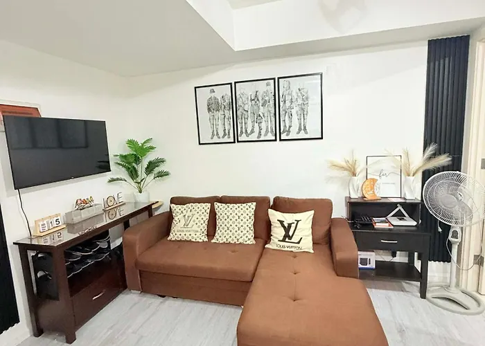 Azure Destiny's 1214 Aparthotel *